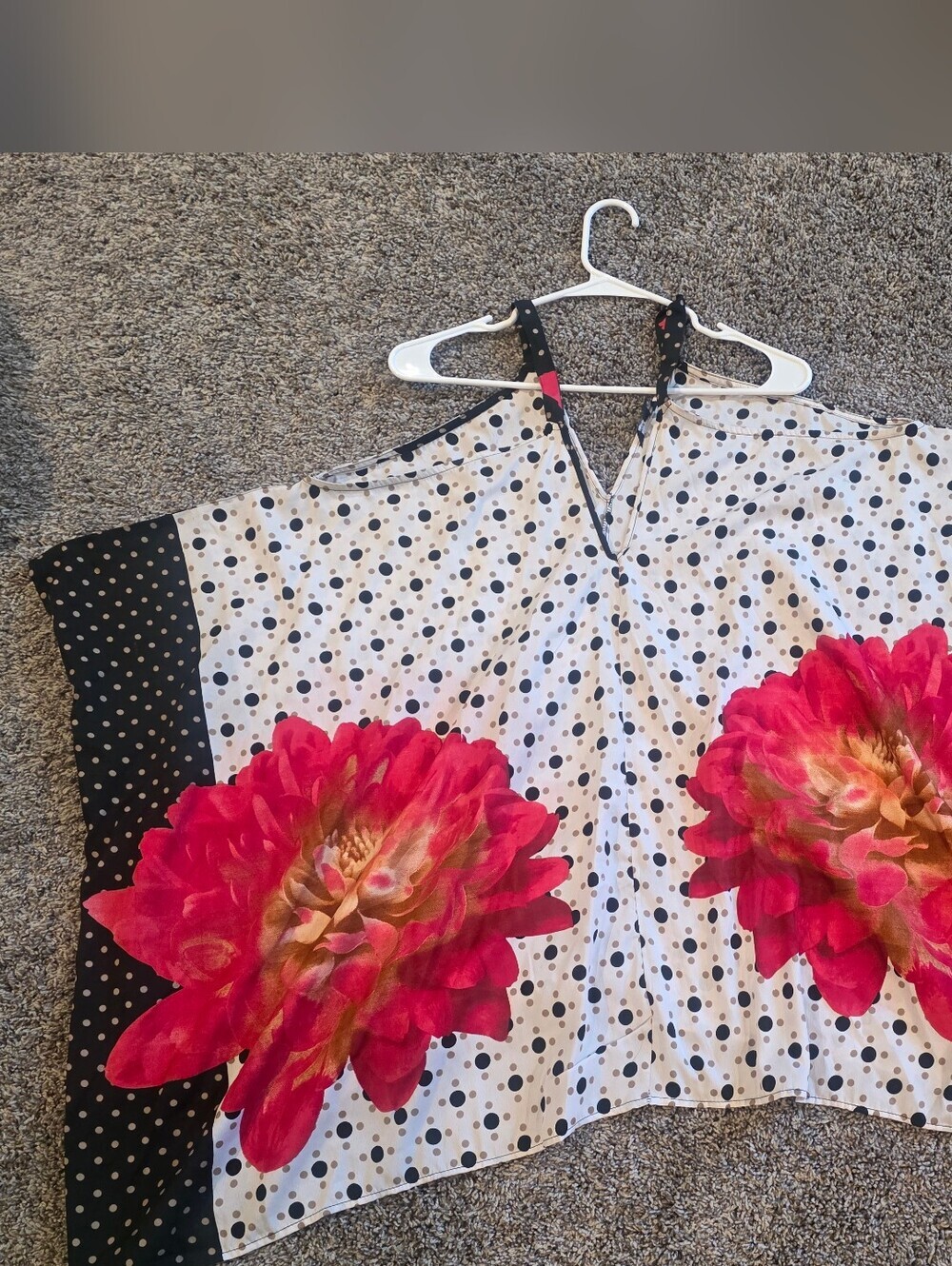 Unique Spectrum Handkerchief Sheer Sleeveless Blouse Size 3X - Picture 4 of 4
